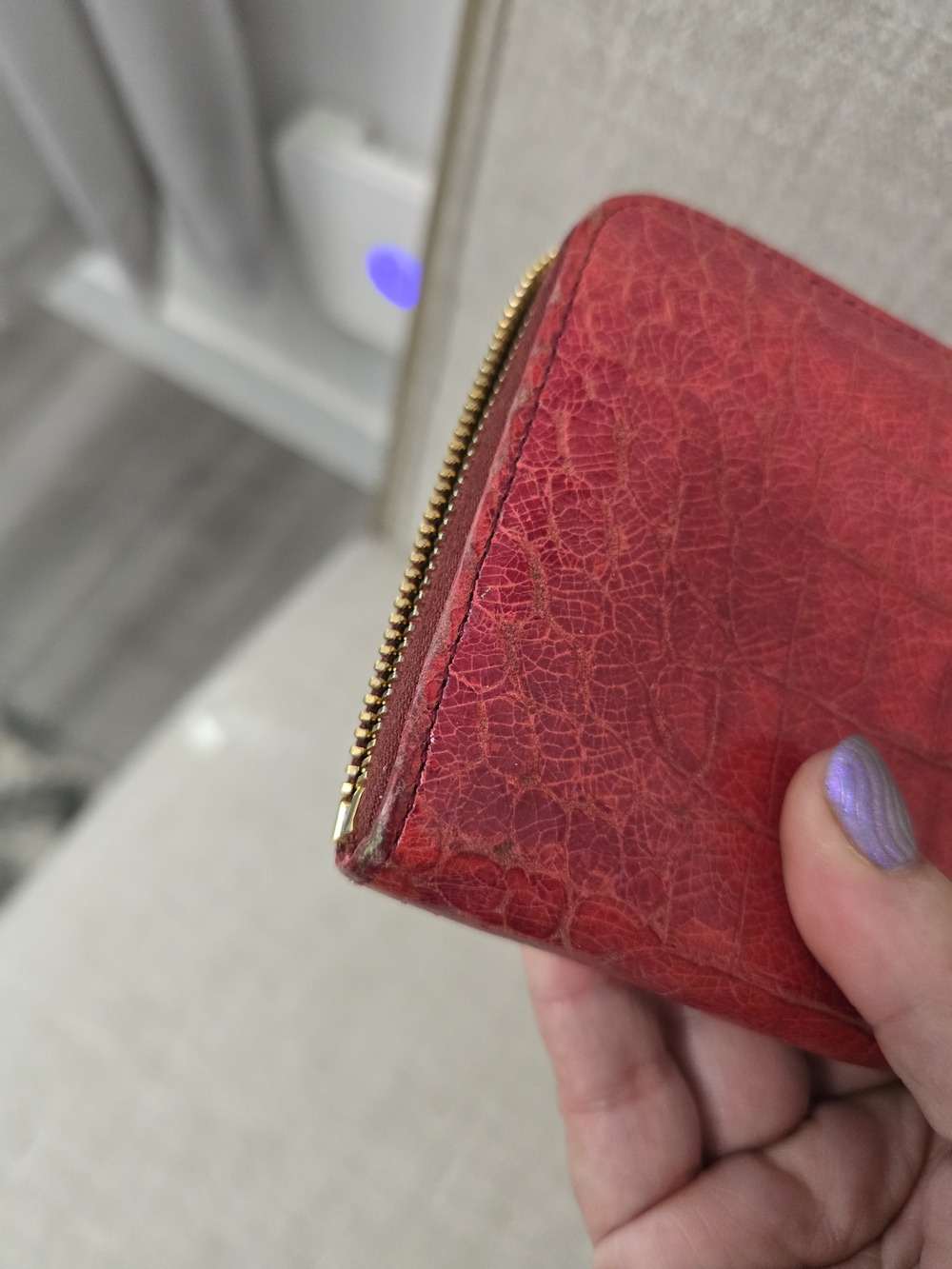 Miu Miu Red Croc-Embossed Zip Around Long Wallet - Picture 5 of 13